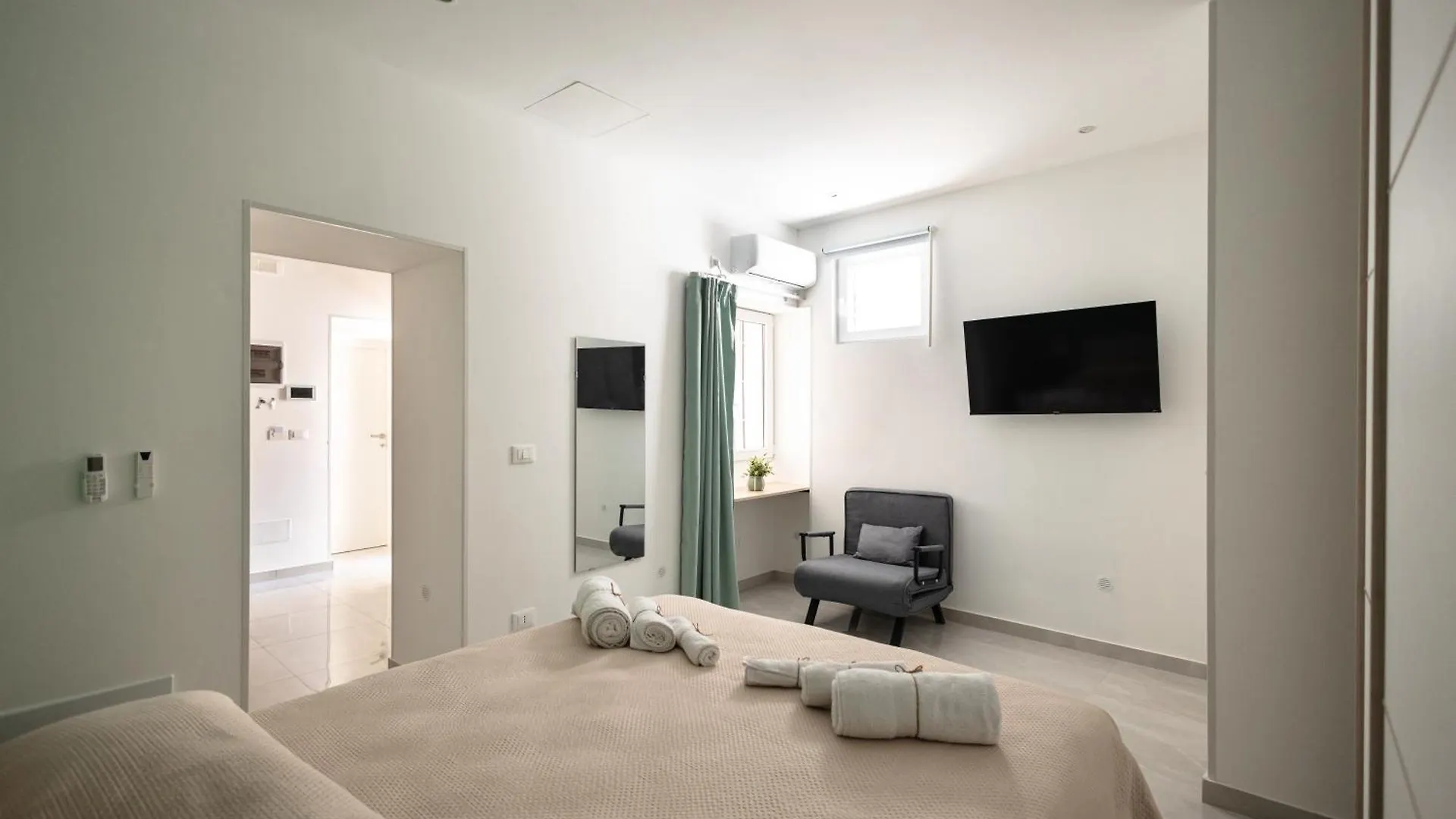 Corgiolo Apartments Syracuse Italy
