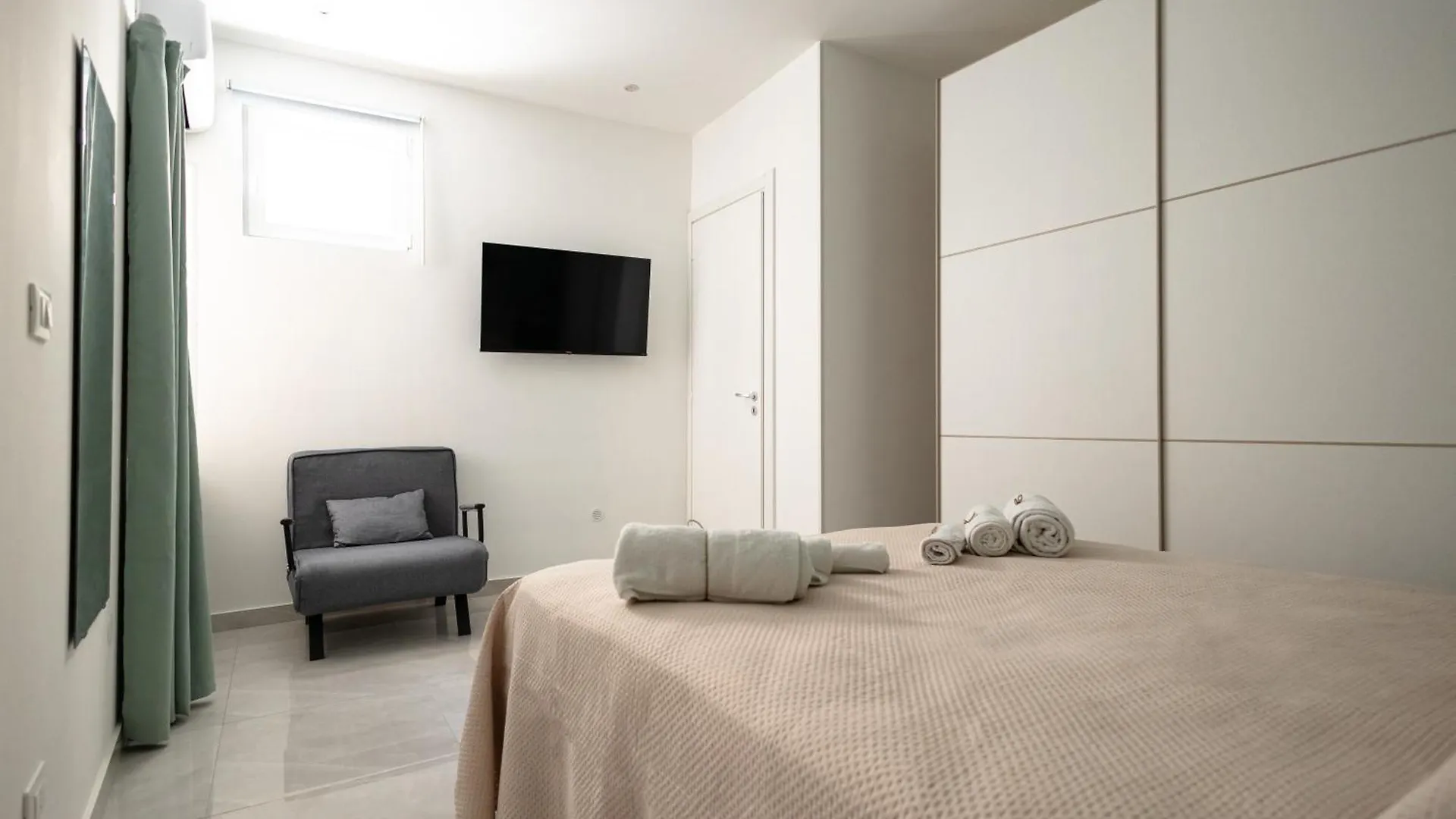 Corgiolo Apartments Syracuse Italy